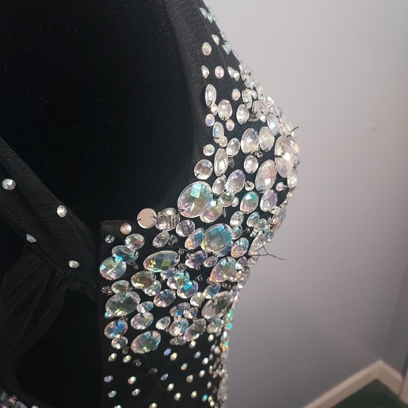 Glow Dress Gown Backless With Tie Back With Zipper On The Side Size 10 - Picture 7 of 16